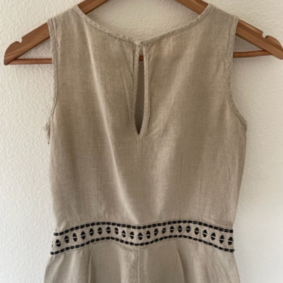 Ann Taylor LOFT | 100% Linen Embroidered Sleeveless Beige Romper | Size 00 XXS - Picture 11 of 15